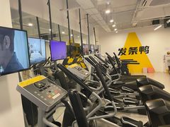 -发条鸭无人健身房(浦东北艾路店)