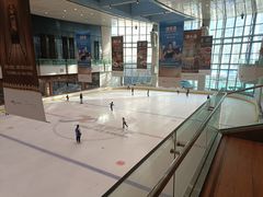 -冰纷万象滑冰场(深圳万象城店)