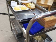 -屯老二农家铁锅炖·行业领军者(梅江店)