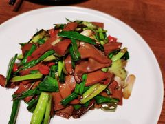 小炒牛肝菌-敏珠拉姆藏餐·南京厨房(富春江东街店)