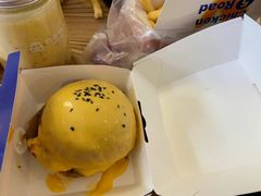 芝士熔岩牛肉汉堡-前进5路汉堡炸鸡(汉街skp店)