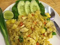 -J Daeng Seafood