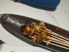 -嗨辣小聚·盘锦河蟹·海鲜烧烤龙虾(盘锦十年好店)