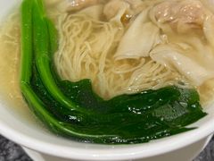 鲜虾云吞面-頂好酒家·经典粤菜(海信广场店)