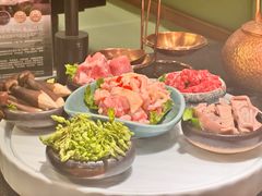 -得意咚瓜·顺德鱼生·冬瓜火锅(深圳首店)