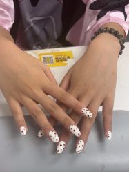 -尤米一站式美甲美睫
