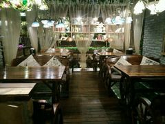 -春天里·老街坊餐厅(港隆广场店)