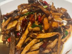 -关东小磨东北菜(漕河泾印象城店)