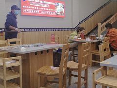 -阿婆情腊排骨火锅(金虹路店)