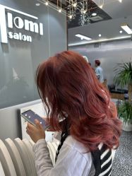 -Tloml salon