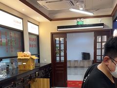 -鸿姐老火锅(疁城新天地店)