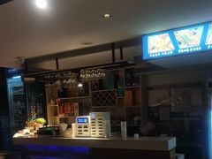 -顶峰夜宴·龙虾烧烤大排档(九江学院店)