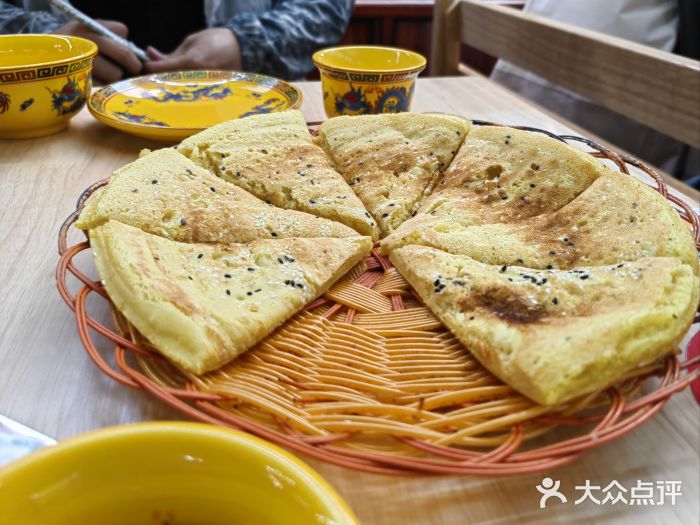 老字号特色藏餐(香格里拉古城店)青稞饼图片