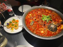 -麻六记(凤凰汇店)