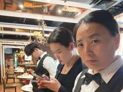 -高第街56号餐厅(美莲广场店)