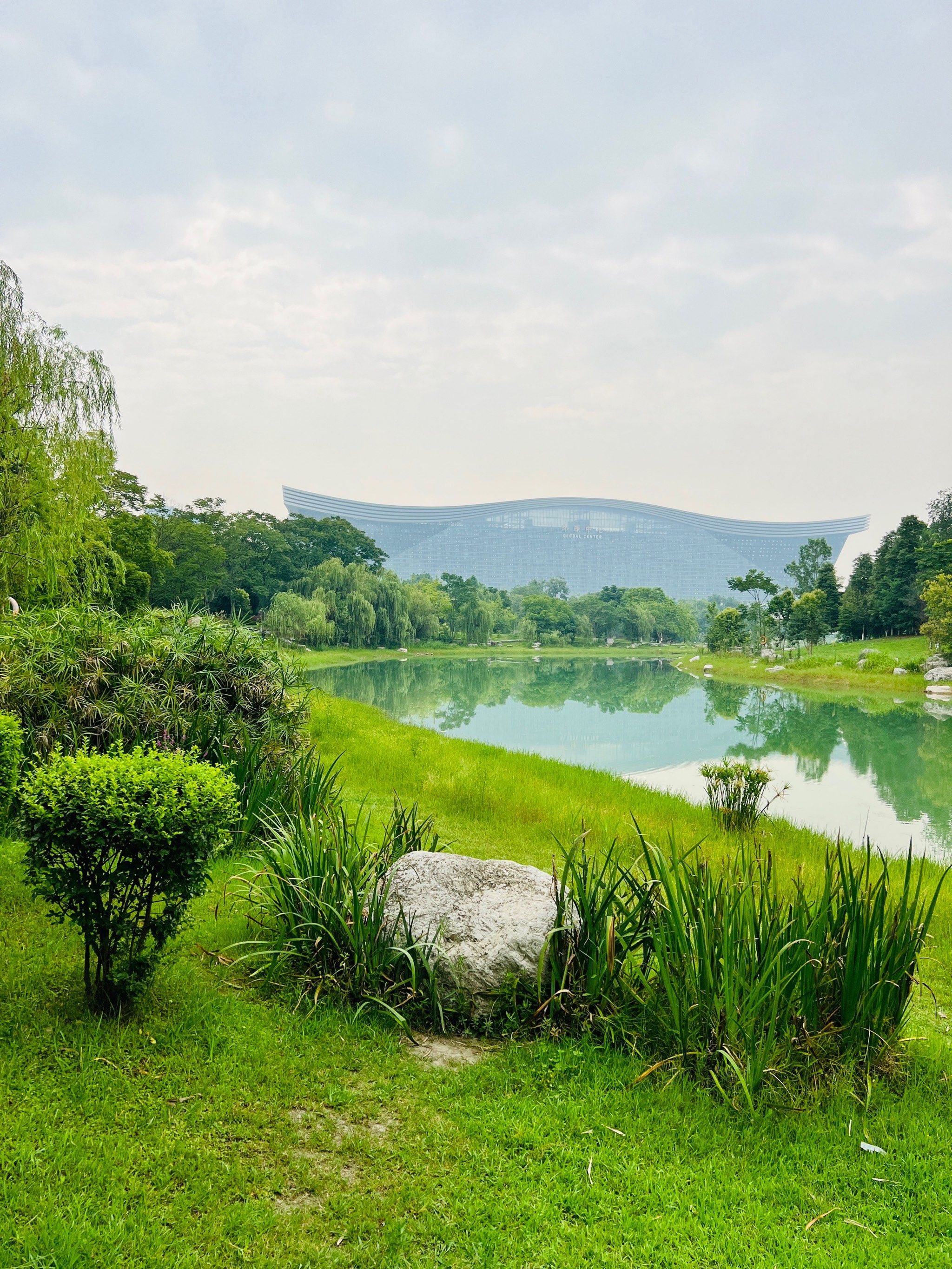 无滤镜实拍城南心脏上的城市绿洲