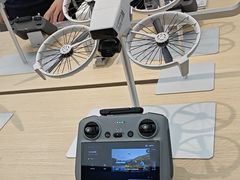 -DJI大疆(深圳华强北曼哈授权体验店)