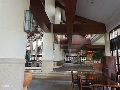 -亚龙湾喜来登·美景台大堂吧