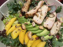 牛油果芒果鸡胸肉能量沙拉-卡朋西餐(宝安大仟里店)