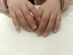 -悦指间美甲美睫