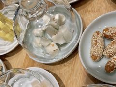 -阮大兴糕团(杭州西湖银泰百货店)