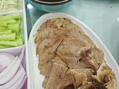 -大鸭梨烤鸭店(金顶街店)