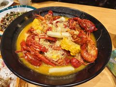 -聚汇三少·龙虾·中餐厅(莫邪路新天地店)