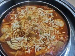 -三清洞摩西韩式年糕火锅(威高广场店)