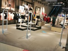 -adidas(印象城购物中心店)