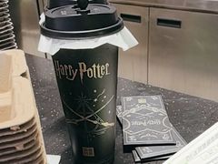 -奈雪的茶(亨特国际广场店)