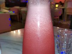 -樱花里音乐餐吧·牛扒椰子鸡(东圃店)