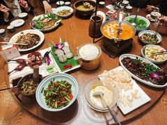 -老滇山寨•云南特色菜•地方菜•民族风情歌舞表演(金碧店)