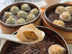 荠菜鲜肉小笼包-曼曼汤包(建国西路店)