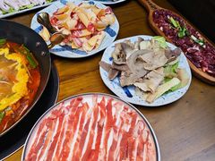 -贵厨酸汤牛肉(花果园国际中心店)