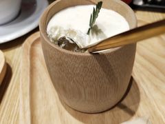 -ZING COFFEE 镜咖啡