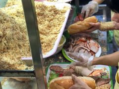 -Bánh Mì Huynh Hoa