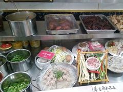 -一口猪海鲜浑锅·东北家常菜