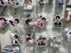 -Love Star追星馆(上海大悦城店)