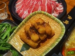 -老牌坊云南鱼豆花火锅(爱建店)