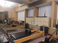 -简·无界健身工作室·运动康复·体态(石厦店)