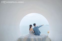-现代经典婚纱摄影