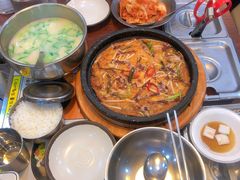 泡菜饼-神仙雪浓汤(弘大店)