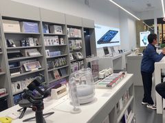 -Apple授权专营店(五彩城店)