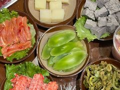 -黔有有贵州酸汤夺夺粉火锅(五味十字店)