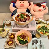 爱🐷星人有福了... 猪猪侠也爱吃的猪肘店... 🍖 