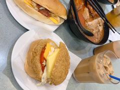 番茄浓汤鸡翅猪扒通粉-华嫂冰室(尖沙咀店)