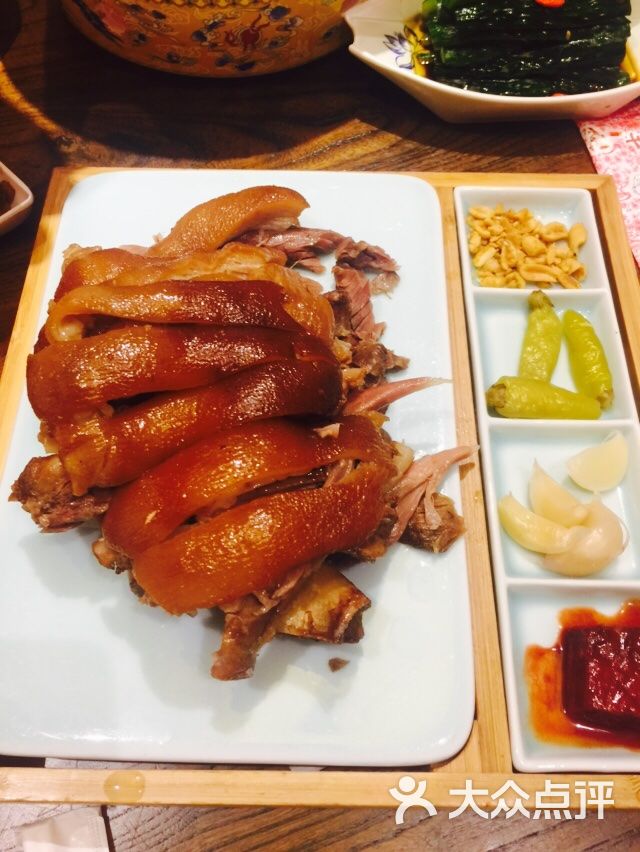 吉祥春饼·烤鸭-老臣肘子-菜-老臣肘子图片-天津美食-大众点评网