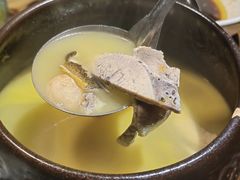 -鲤鱼塘农家山庄