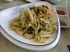 -乔家小院•本地小海鲜•非遗驴肉(万年泉路店)