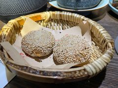 麻酱烧饼-魁盛居百年鲁菜馆(县西巷店)